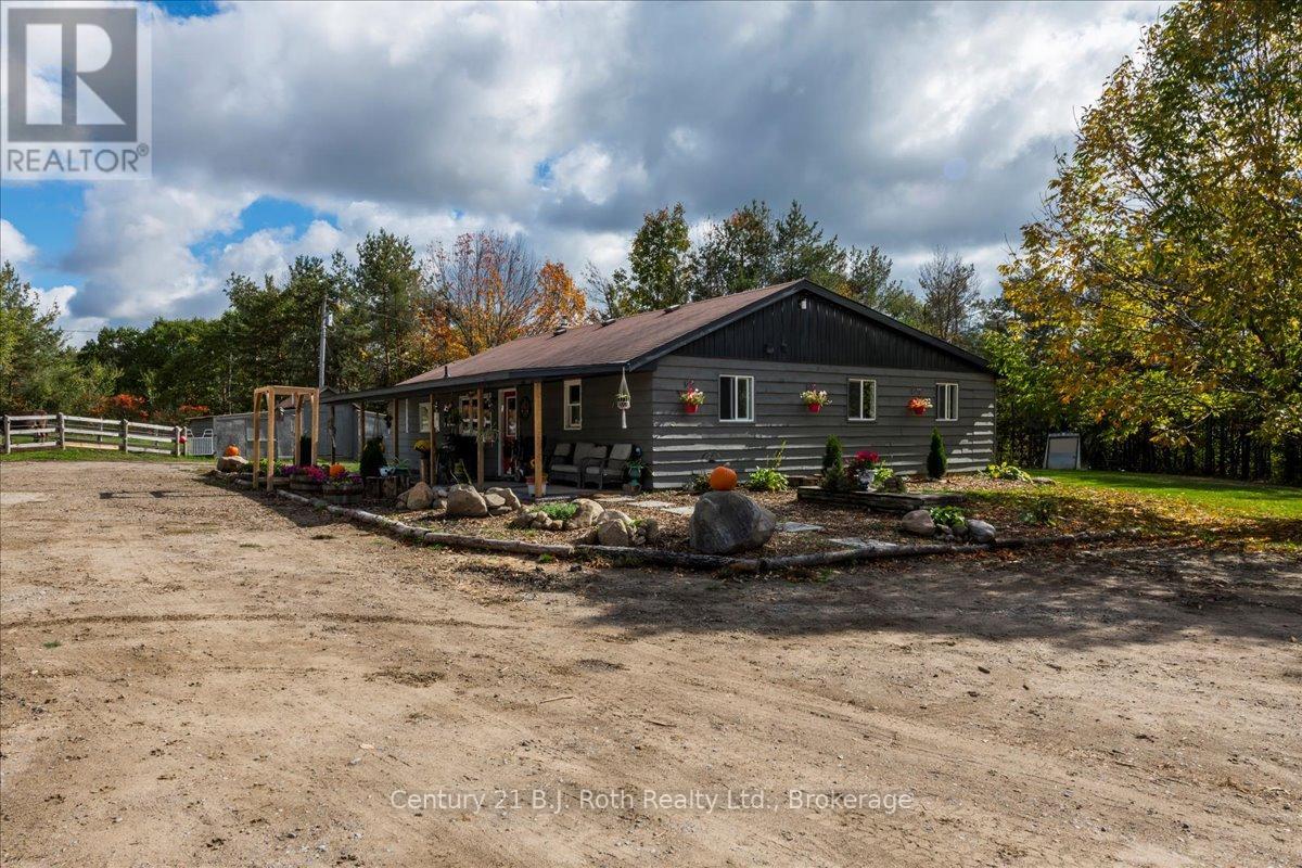 2286 Flos 10 Road, Springwater, Ontario  L0L 1P0 - Photo 2 - S12855224