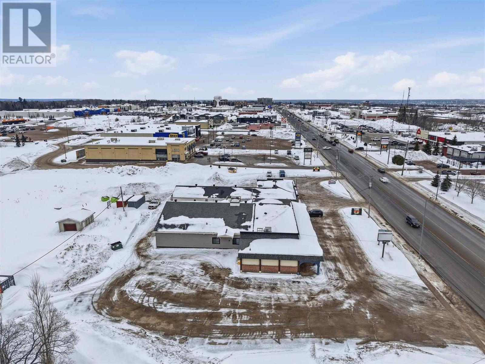 642 Great Northern Rd, Sault Ste. Marie, Ontario  P6B 4Z9 - Photo 3 - SM260027