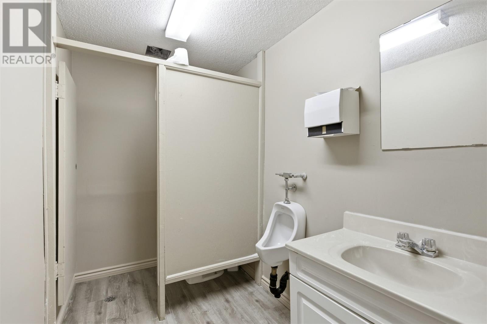 642 Great Northern Rd, Sault Ste. Marie, Ontario  P6B 4Z9 - Photo 28 - SM260027