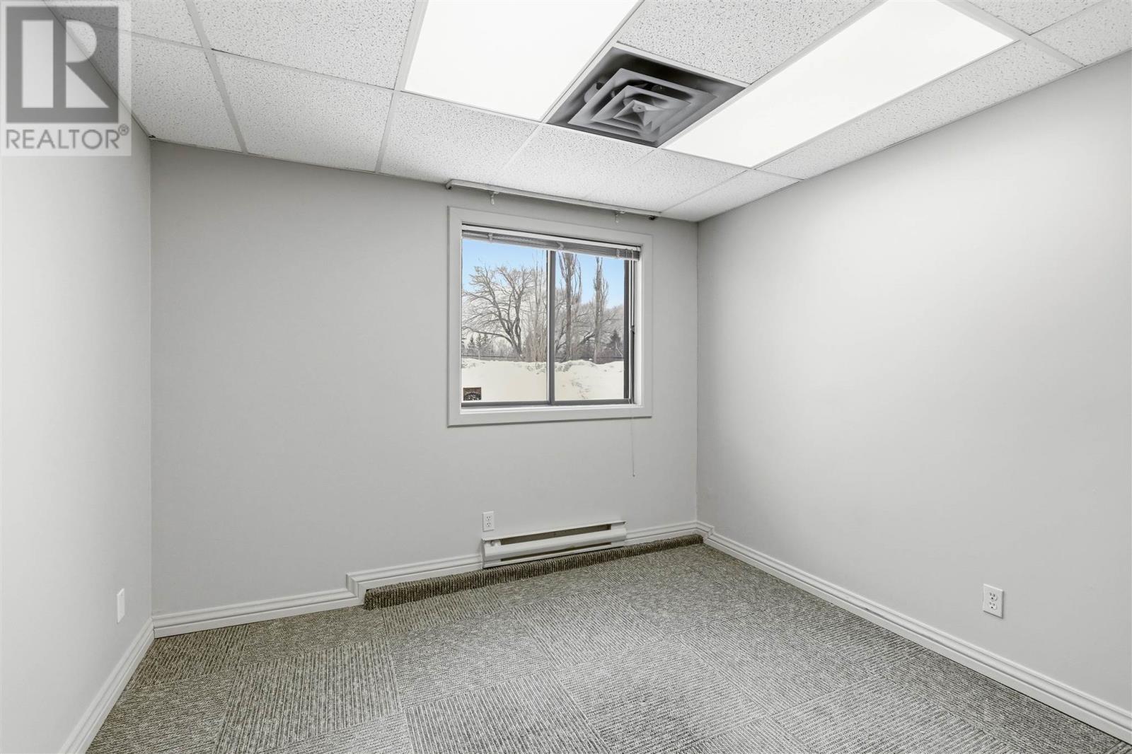 642 Great Northern Rd, Sault Ste. Marie, Ontario  P6B 4Z9 - Photo 31 - SM260027