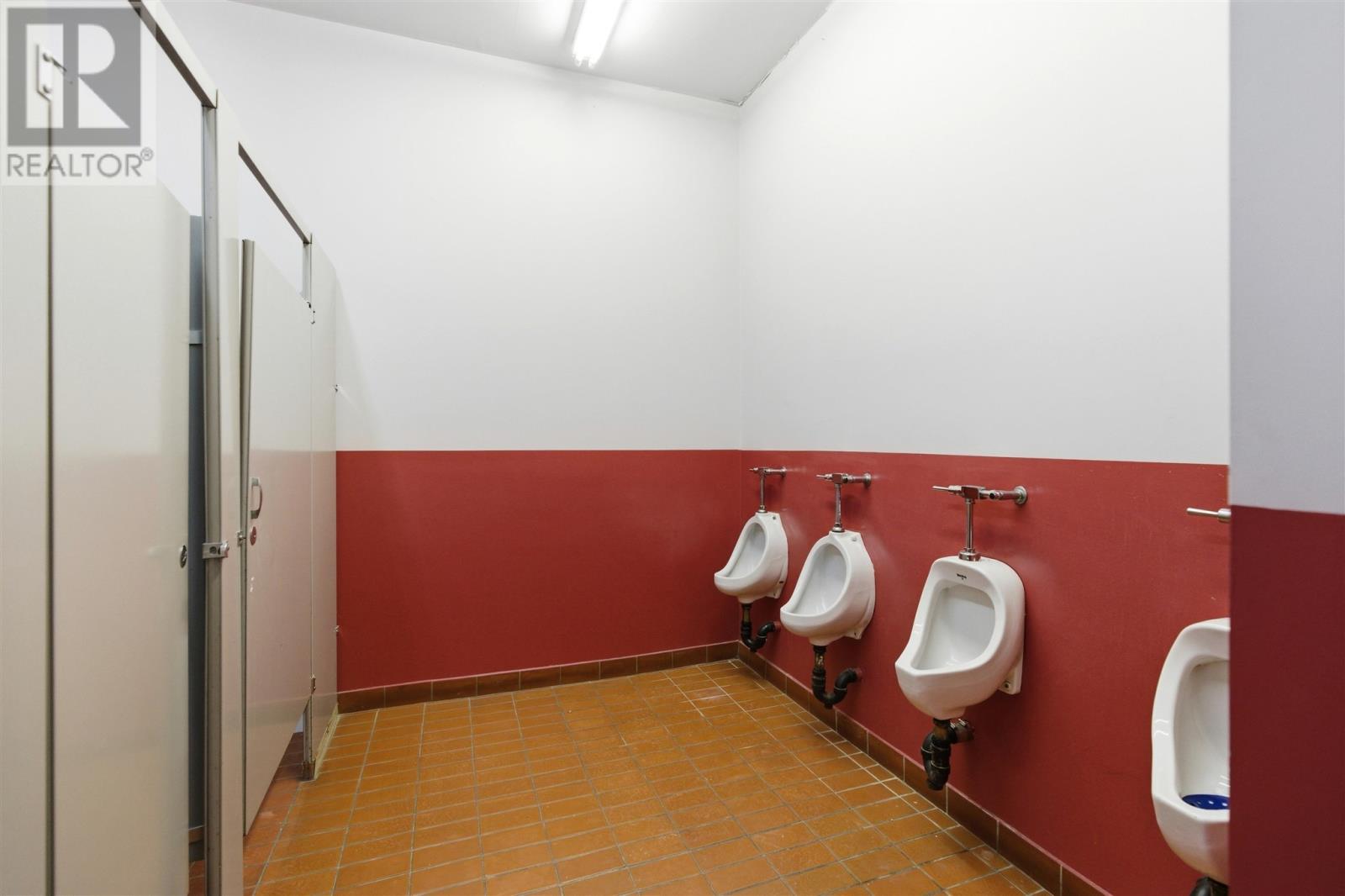 642 Great Northern Rd, Sault Ste. Marie, Ontario  P6B 4Z9 - Photo 37 - SM260027