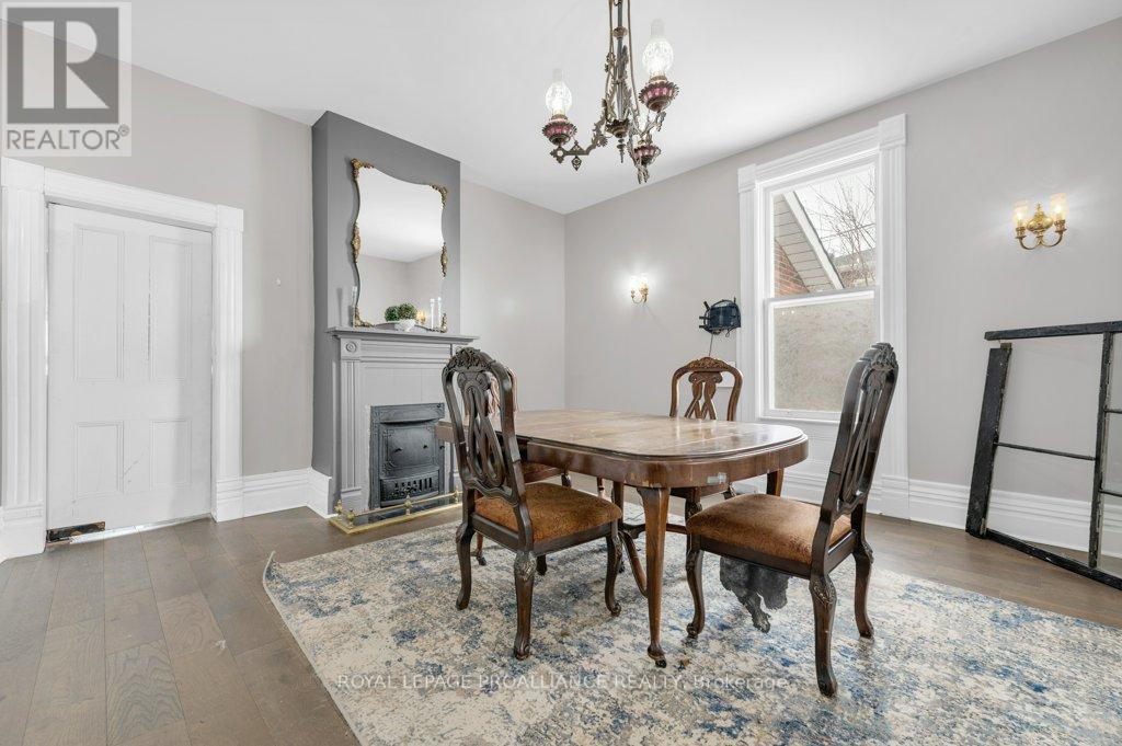 88 Marmora Street, Quinte West (Trenton Ward), Ontario  K8V 2J1 - Photo 11 - X12855262