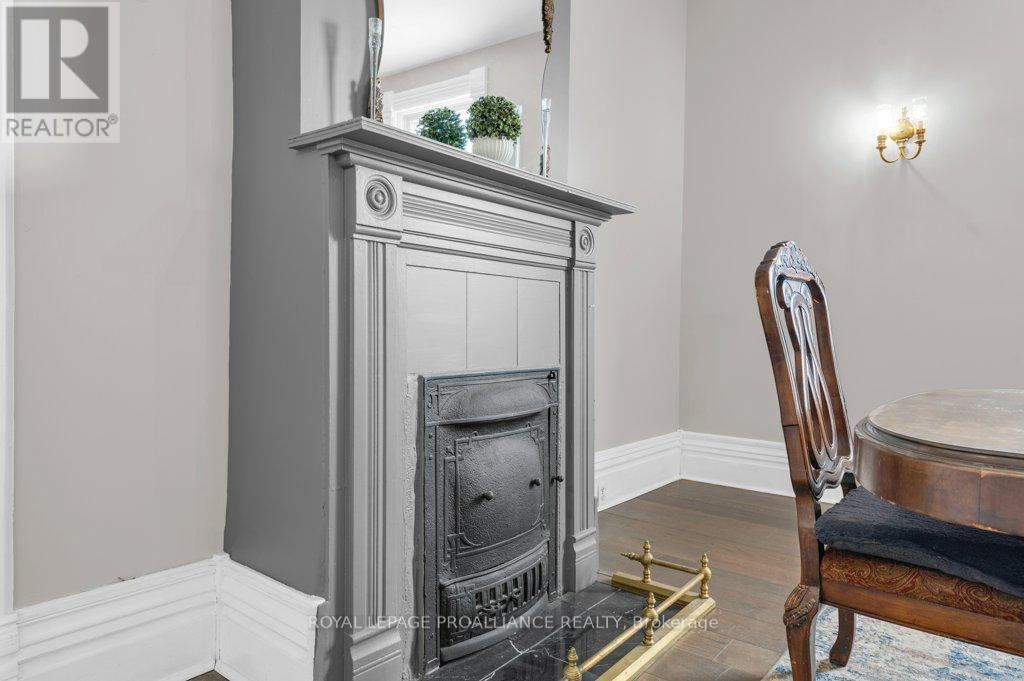 88 Marmora Street, Quinte West (Trenton Ward), Ontario  K8V 2J1 - Photo 12 - X12855262