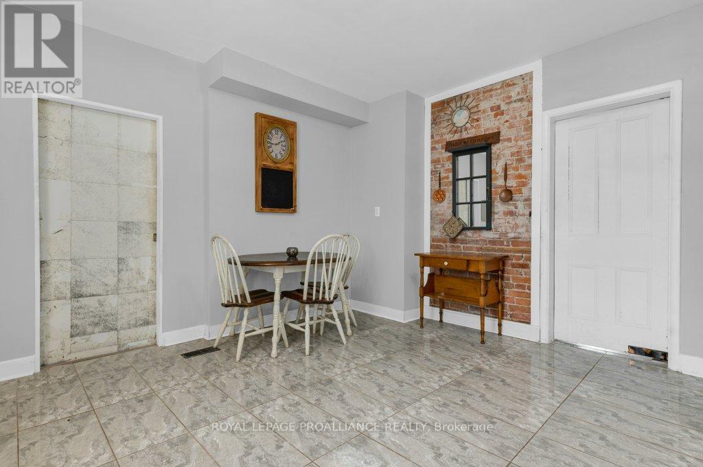 88 Marmora Street, Quinte West (Trenton Ward), Ontario  K8V 2J1 - Photo 17 - X12855262