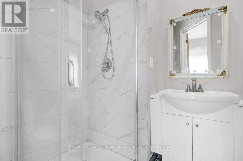 88 Marmora Street, Quinte West (Trenton Ward), Ontario  K8V 2J1 - Photo 21 - X12855262