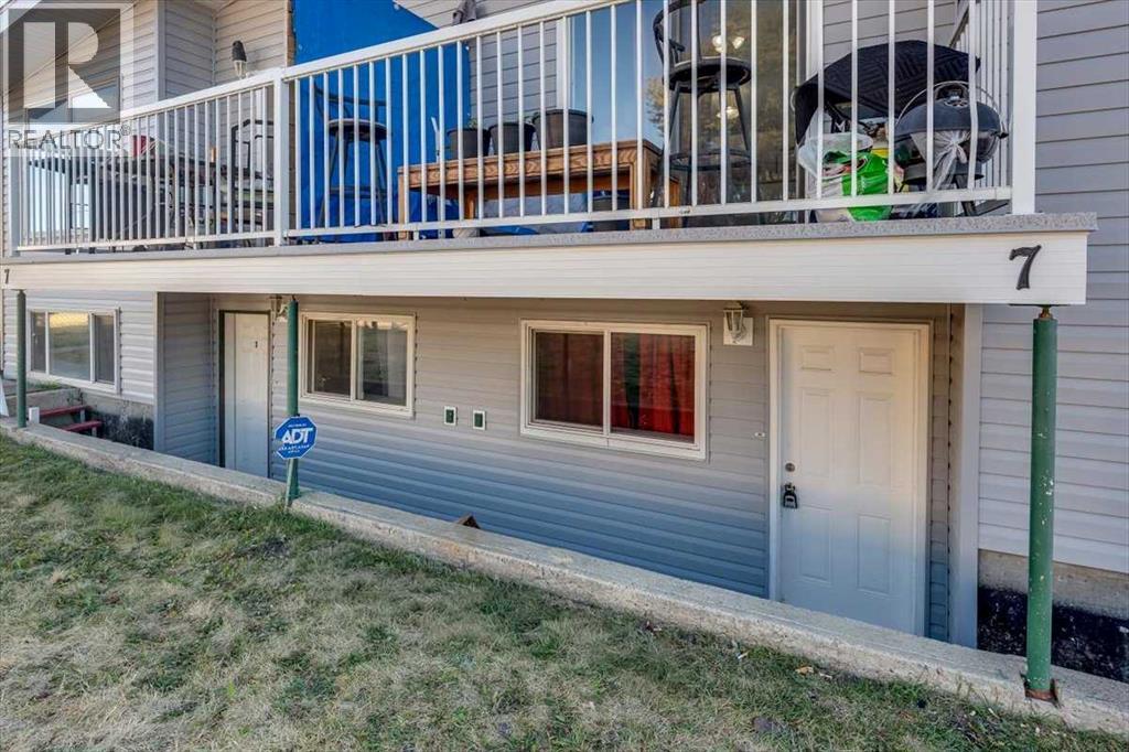 7 Nyberg Avenue, Red Deer, Alberta  T4P 1R5 - Photo 4 - A2281785