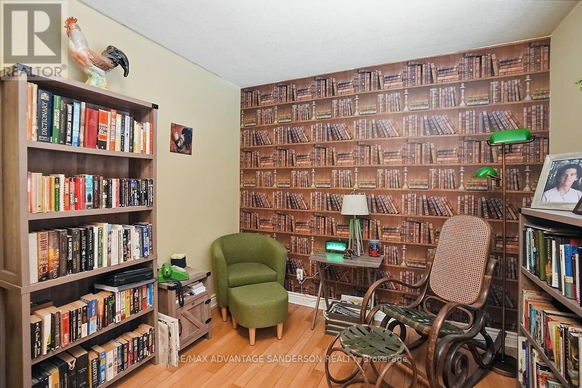 8201 Observatory Drive, Lucan Biddulph, Ontario  N0M 1V0 - Photo 40 - X12855322