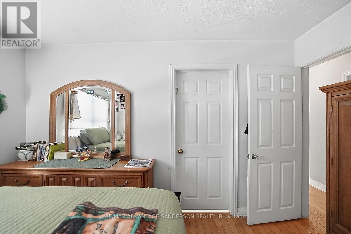 8201 Observatory Drive, Lucan Biddulph, Ontario  N0M 1V0 - Photo 42 - X12855322