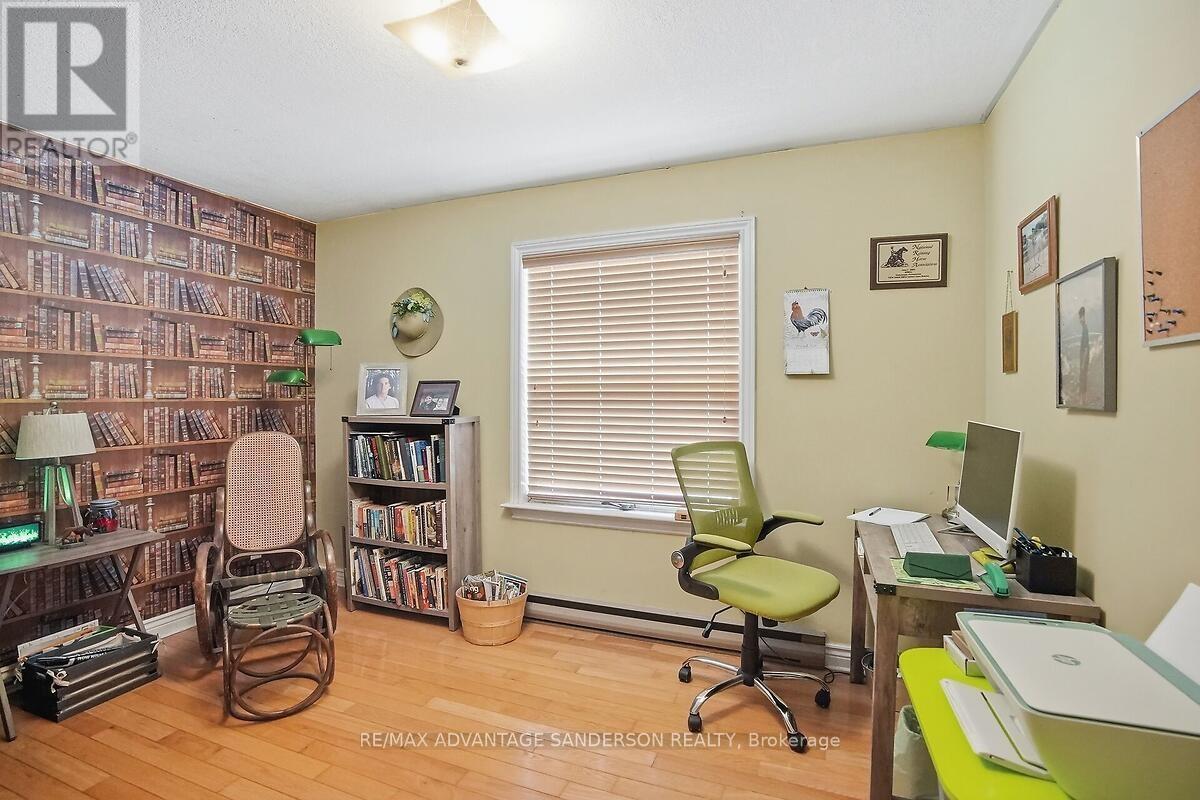 8201 Observatory Drive, Lucan Biddulph, Ontario  N0M 1V0 - Photo 39 - X12855326