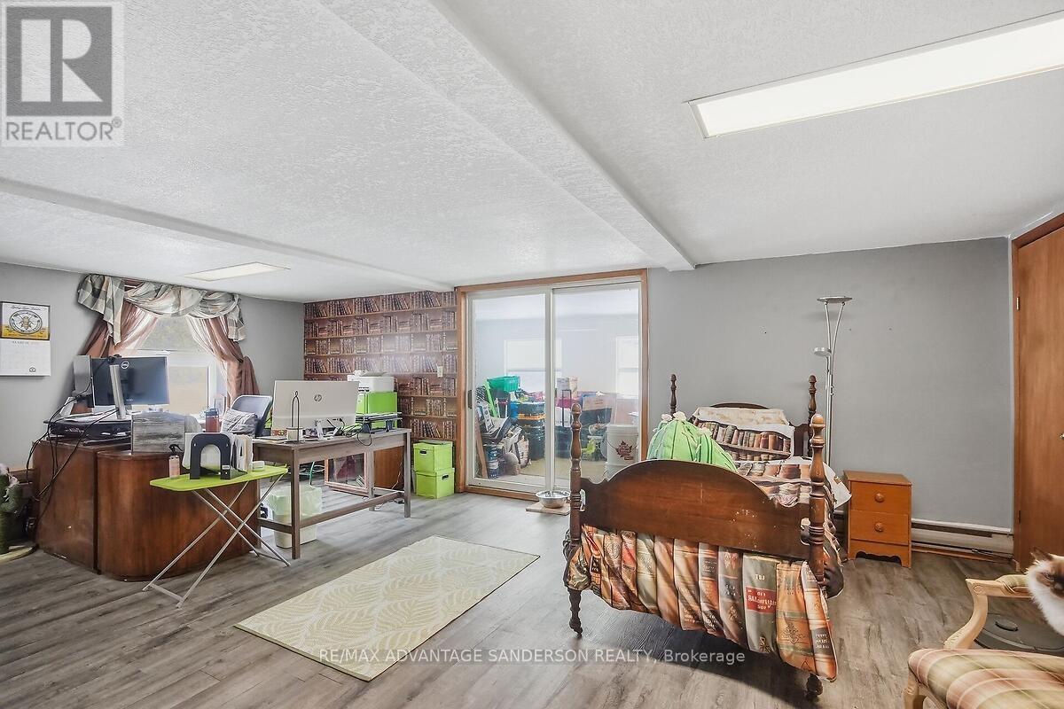 8201 Observatory Drive, Lucan Biddulph, Ontario  N0M 1V0 - Photo 48 - X12855326