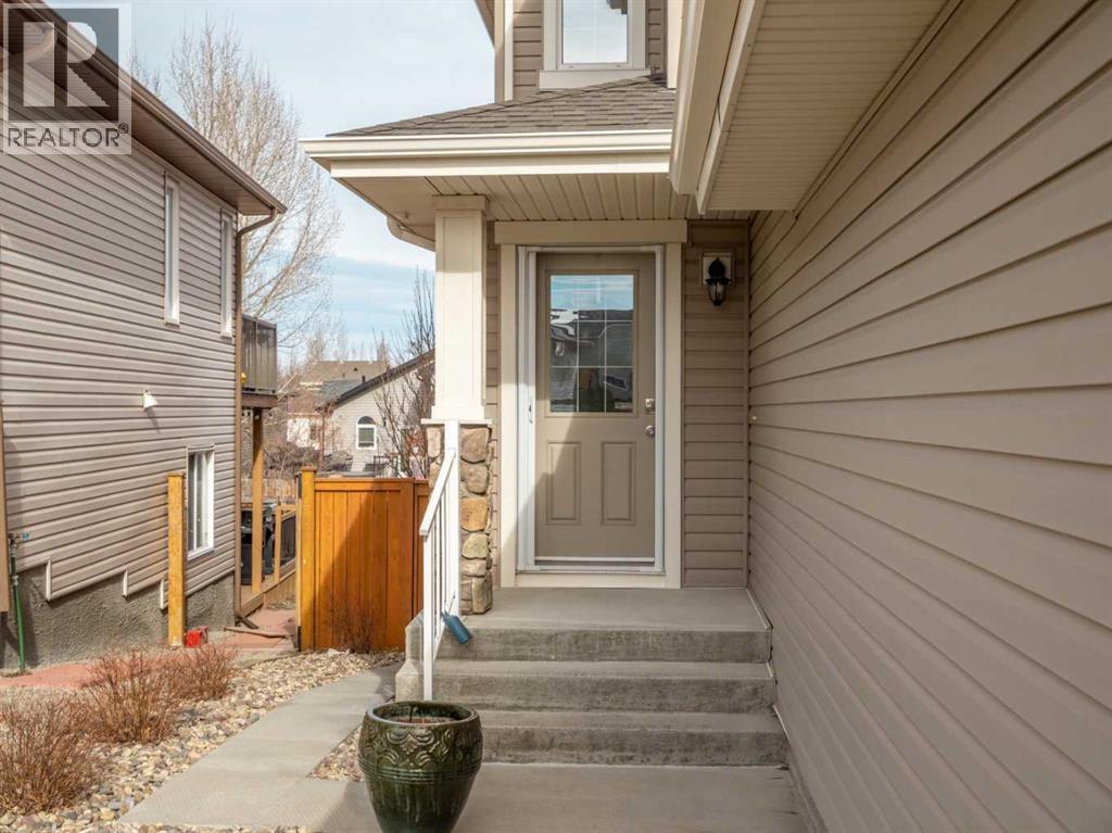 1601 Coalbanks Boulevard W, Lethbridge, Alberta  T1J 4H6 - Photo 2 - A2290655