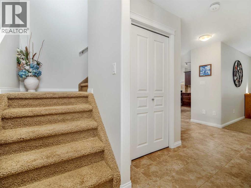 1601 Coalbanks Boulevard W, Lethbridge, Alberta  T1J 4H6 - Photo 5 - A2290655