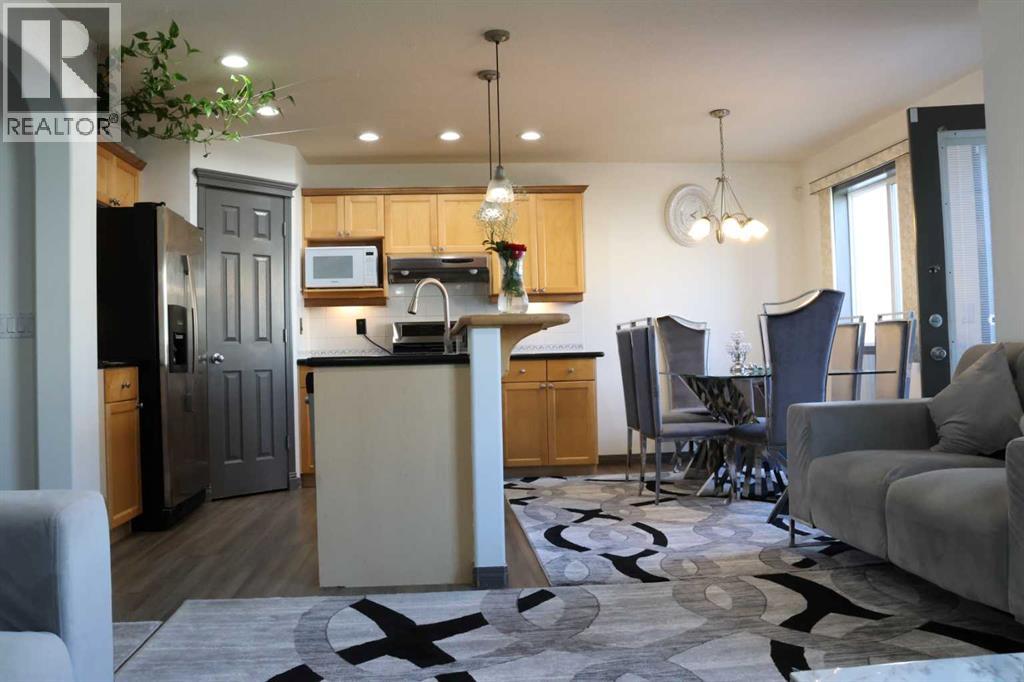 266 Martha's Manor Ne, Calgary, Alberta  T3J 4Y6 - Photo 9 - A2277132