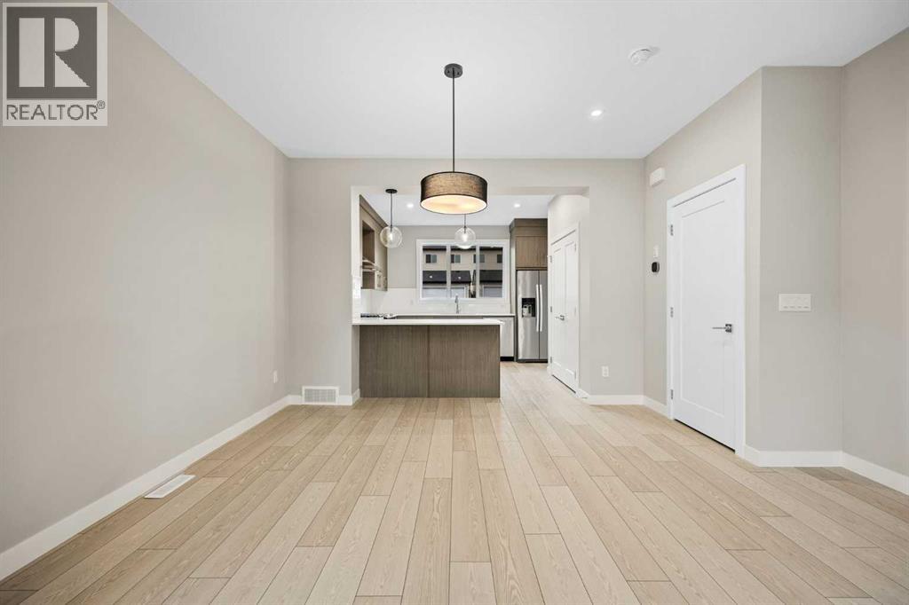 536 Chelsea Gardens, Chestermere, Alberta  T1X 2V5 - Photo 9 - A2285388