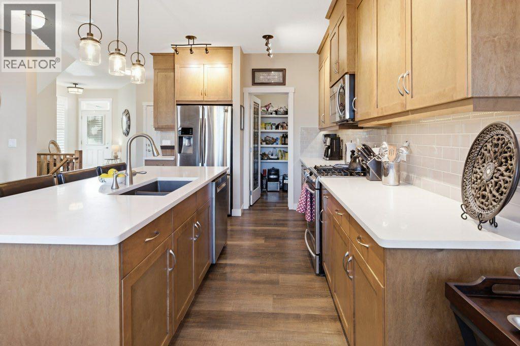 54 Crestbrook Drive Sw, Calgary, Alberta  T3B 5X7 - Photo 6 - A2289098