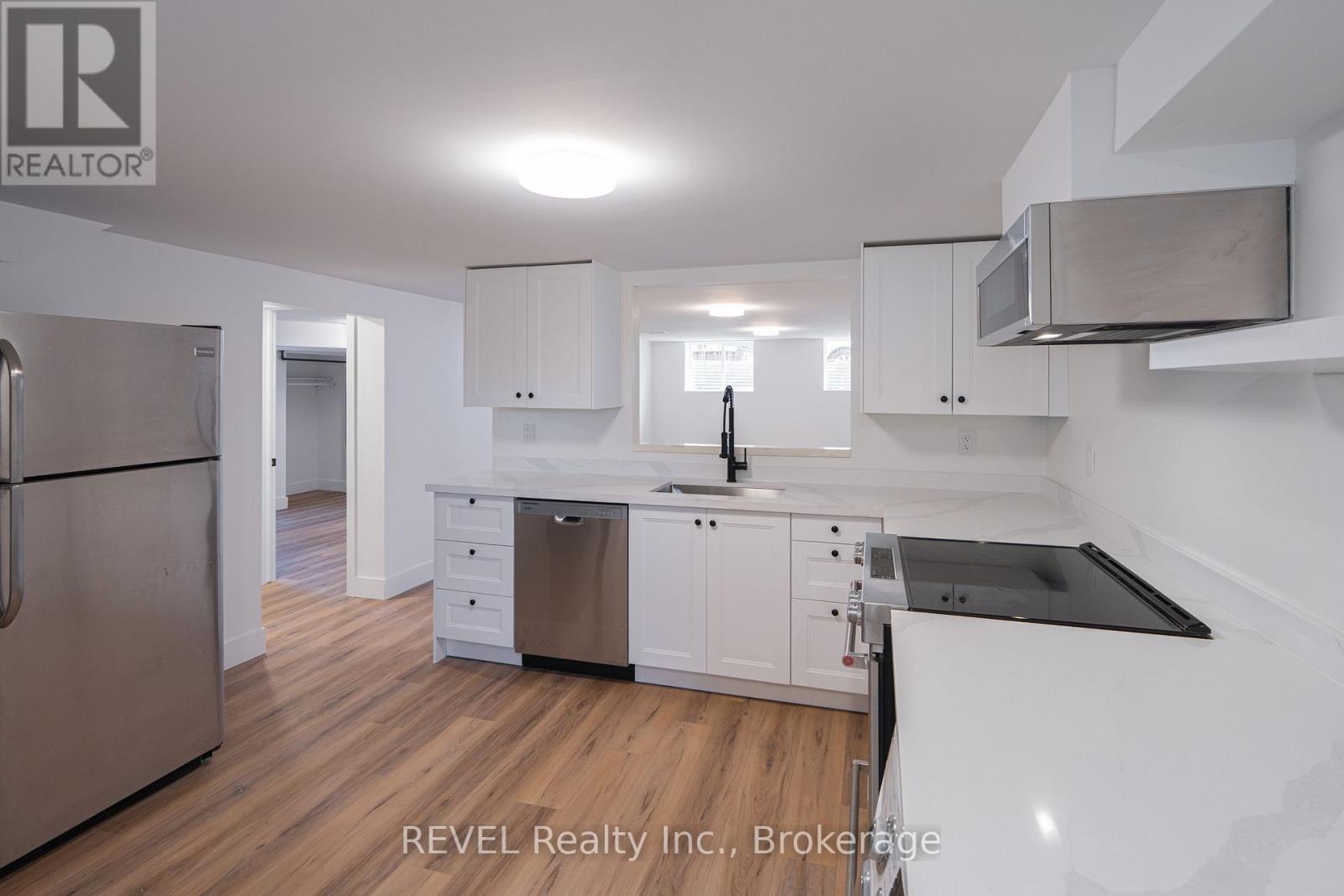 Lower - 2137 Mount Forest Drive, Burlington, Ontario  L7P 1H6 - Photo 10 - W12855266