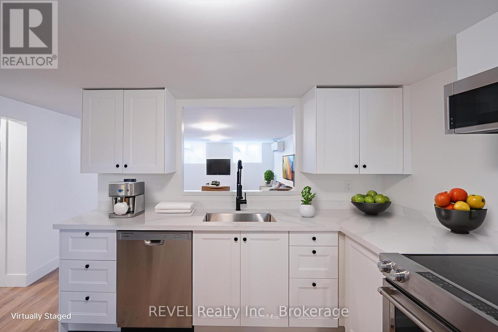 Lower - 2137 Mount Forest Drive, Burlington, Ontario  L7P 1H6 - Photo 4 - W12855266