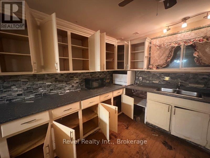 555 19th Street E, Owen Sound, Ontario  N4K 6B3 - Photo 10 - X12824768