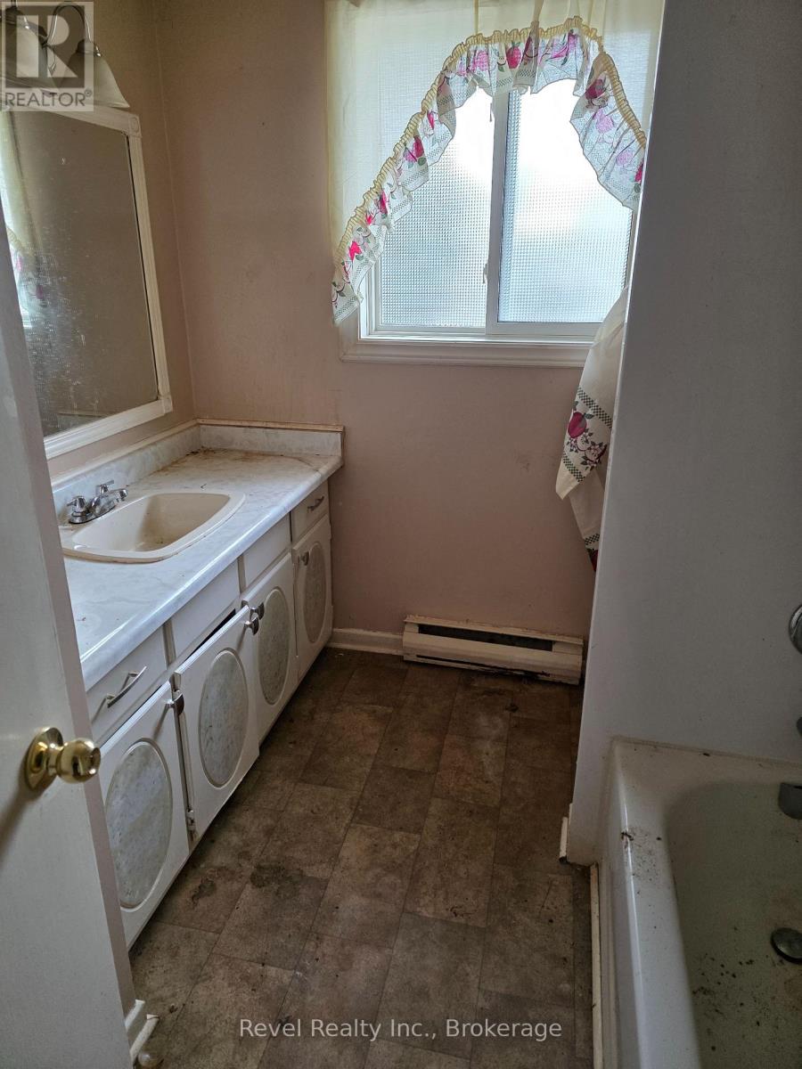 555 19th Street E, Owen Sound, Ontario  N4K 6B3 - Photo 17 - X12824768