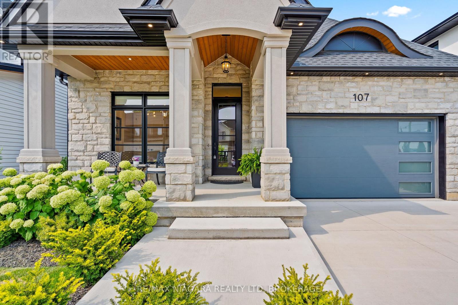 107 Millpond Road, Niagara-On-The-Lake, Ontario  L0S 1J1 - Photo 3 - X12855328