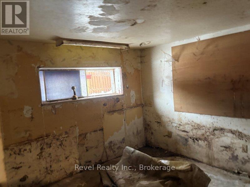 555 19th Street E, Owen Sound, Ontario  N4K 6B3 - Photo 37 - X12824768