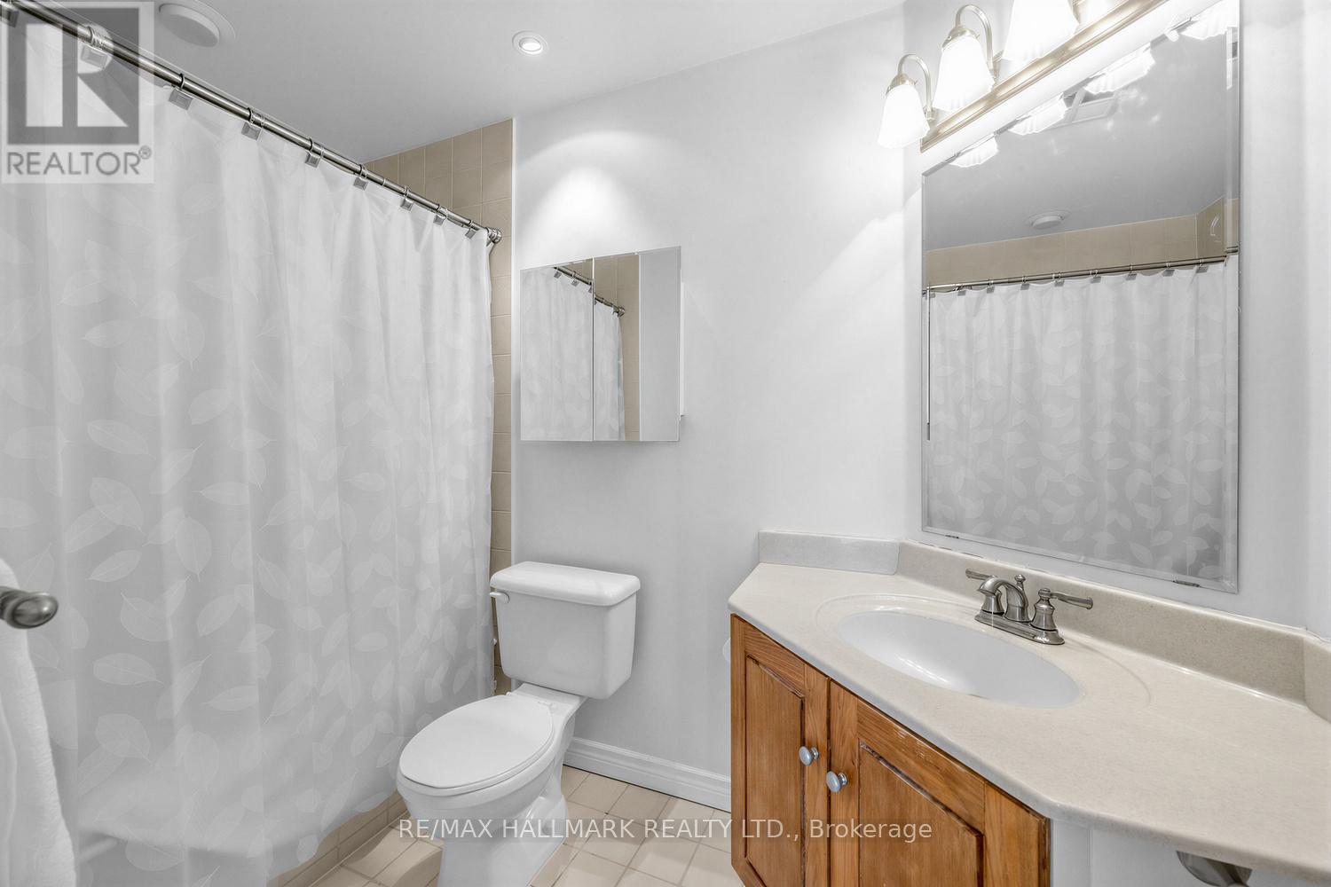 724 - 1 Leaside Park Drive, Toronto, Ontario  M4H 1R1 - Photo 13 - C12847294