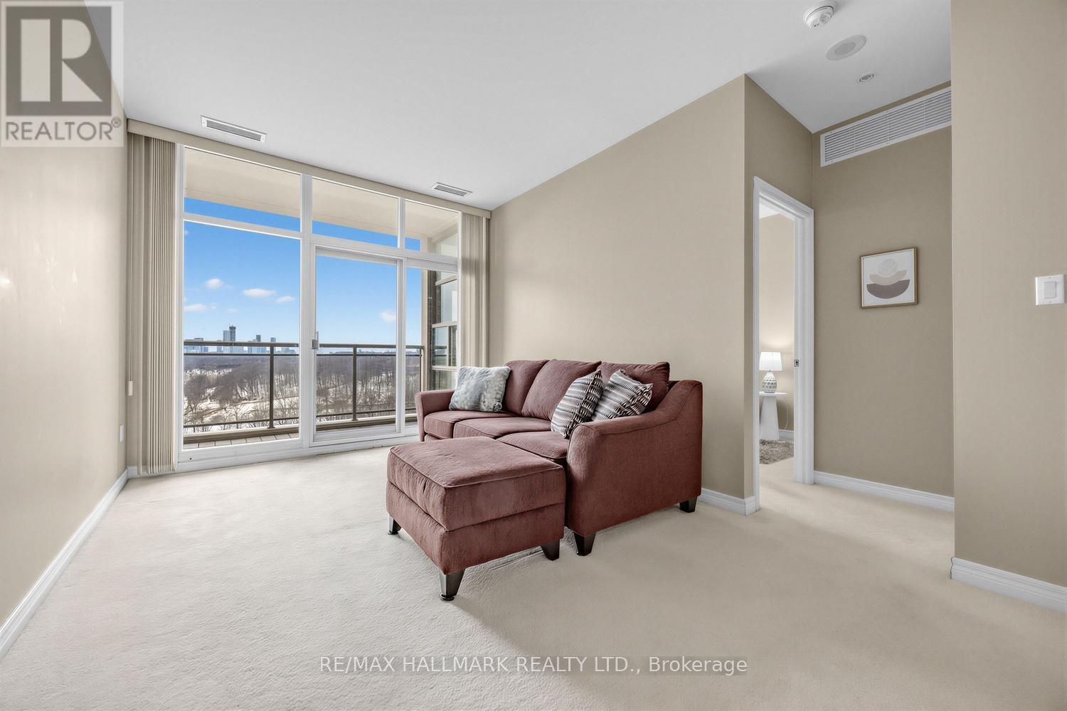 724 - 1 Leaside Park Drive, Toronto, Ontario  M4H 1R1 - Photo 21 - C12847294