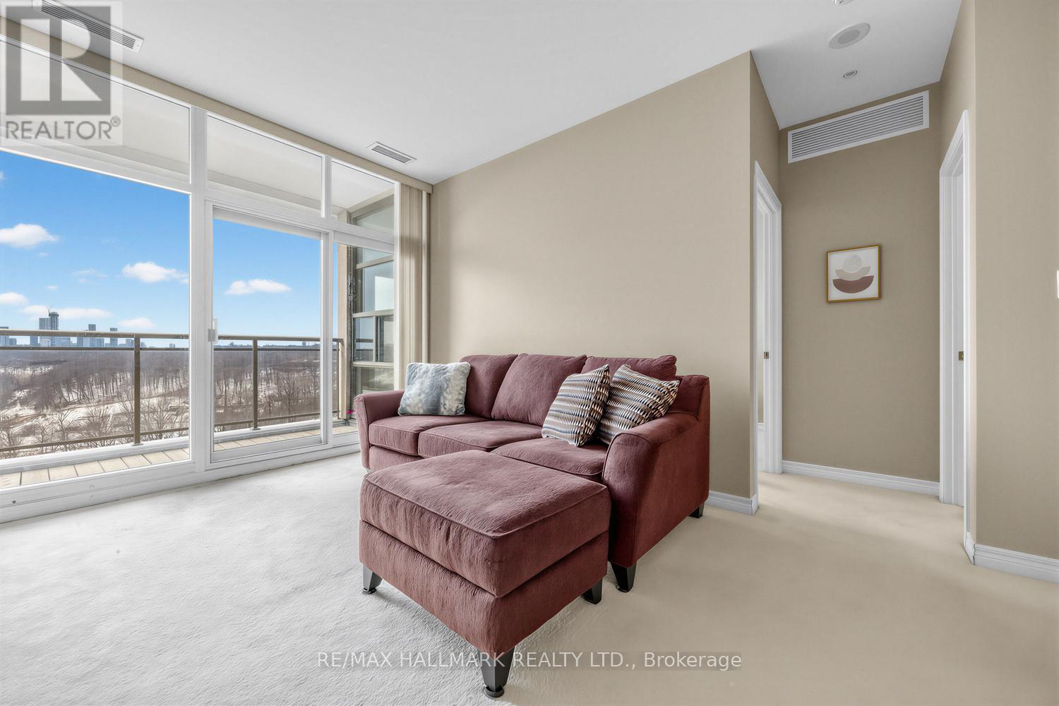 724 - 1 Leaside Park Drive, Toronto, Ontario  M4H 1R1 - Photo 19 - C12847294