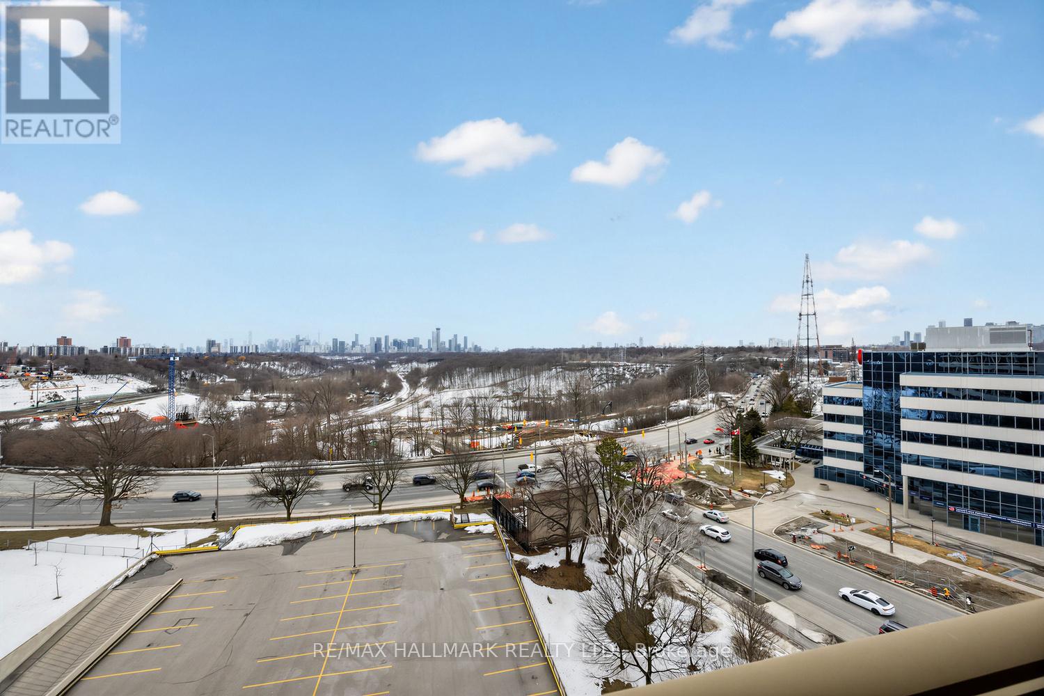 724 - 1 Leaside Park Drive, Toronto, Ontario  M4H 1R1 - Photo 8 - C12847294