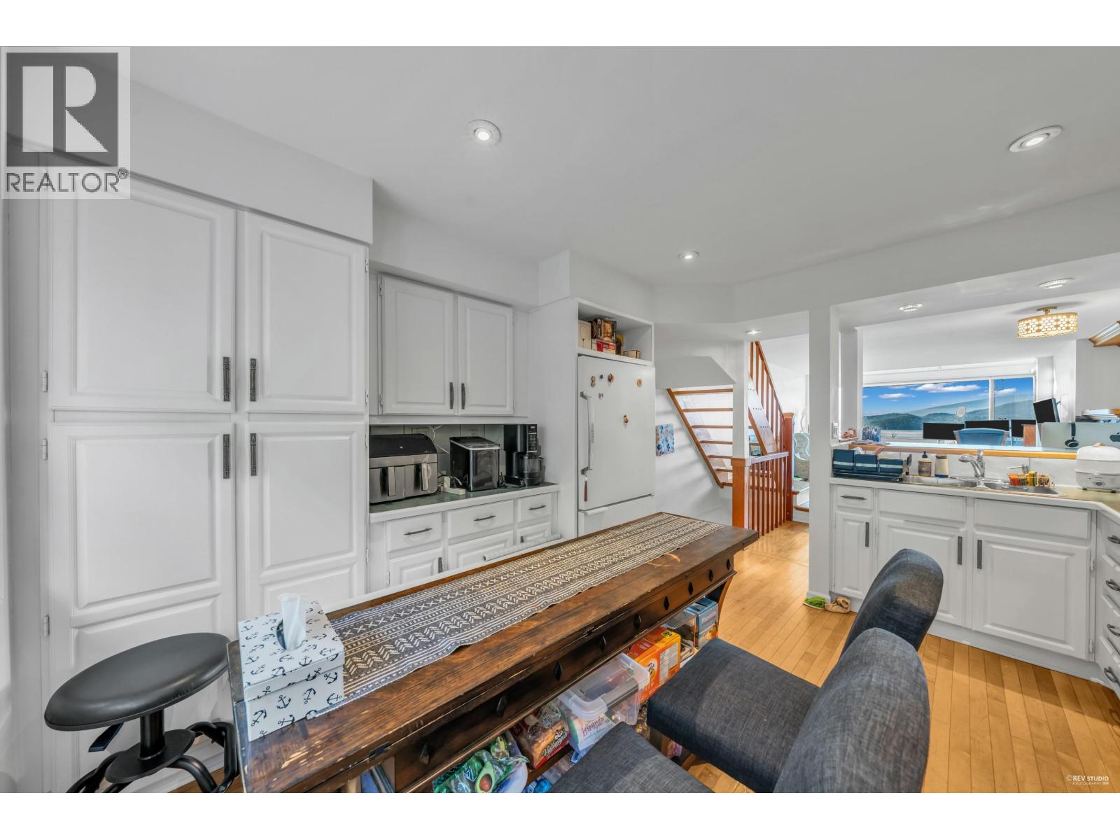 432 Crosscreek Road, Lions Bay, British Columbia  V0V 0V0 - Photo 19 - R3096936