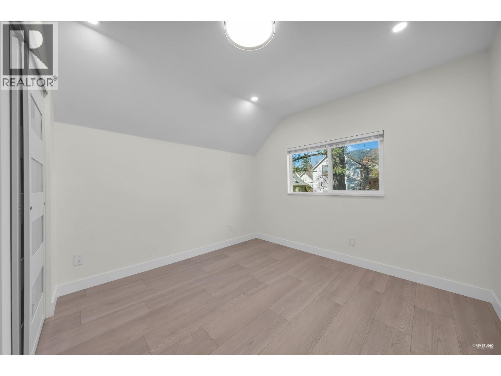 238 E 28th Street, North Vancouver, British Columbia  V7N 1C2 - Photo 27 - R3096954