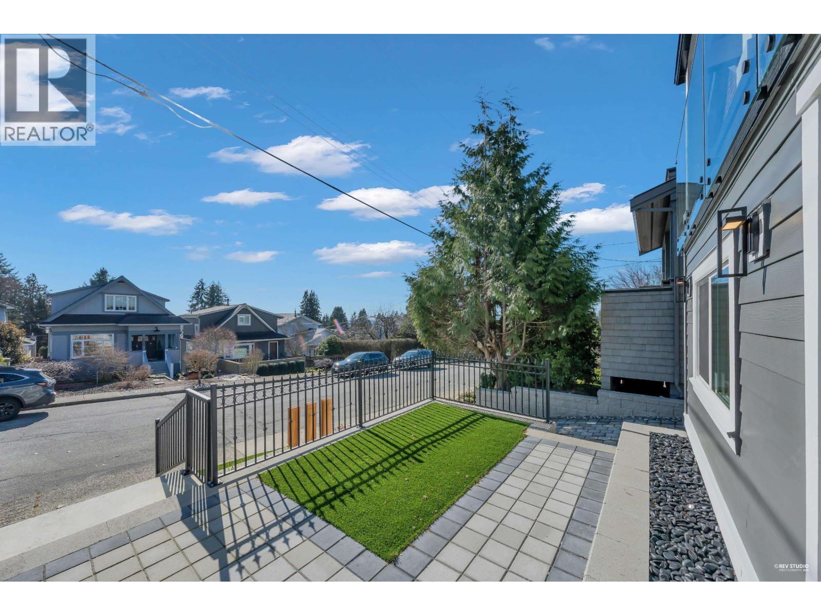 238 E 28th Street, North Vancouver, British Columbia  V7N 1C2 - Photo 35 - R3096954