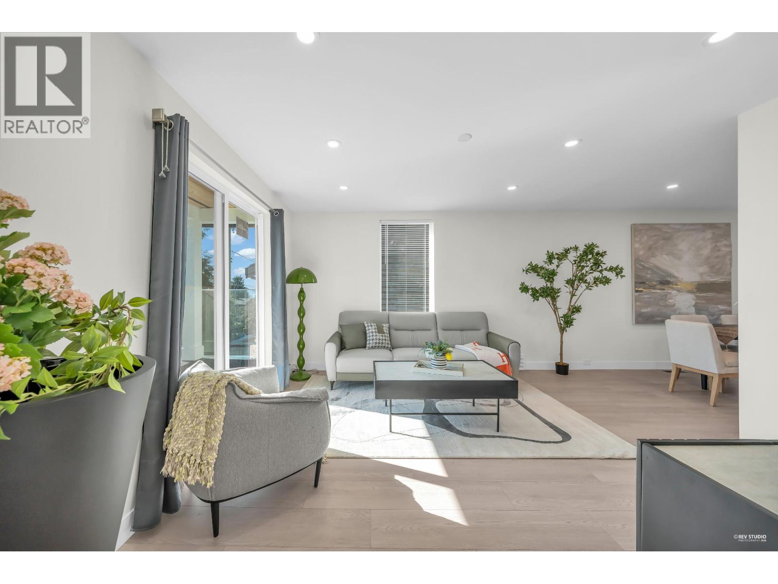 238 E 28th Street, North Vancouver, British Columbia  V7N 1C2 - Photo 5 - R3096954