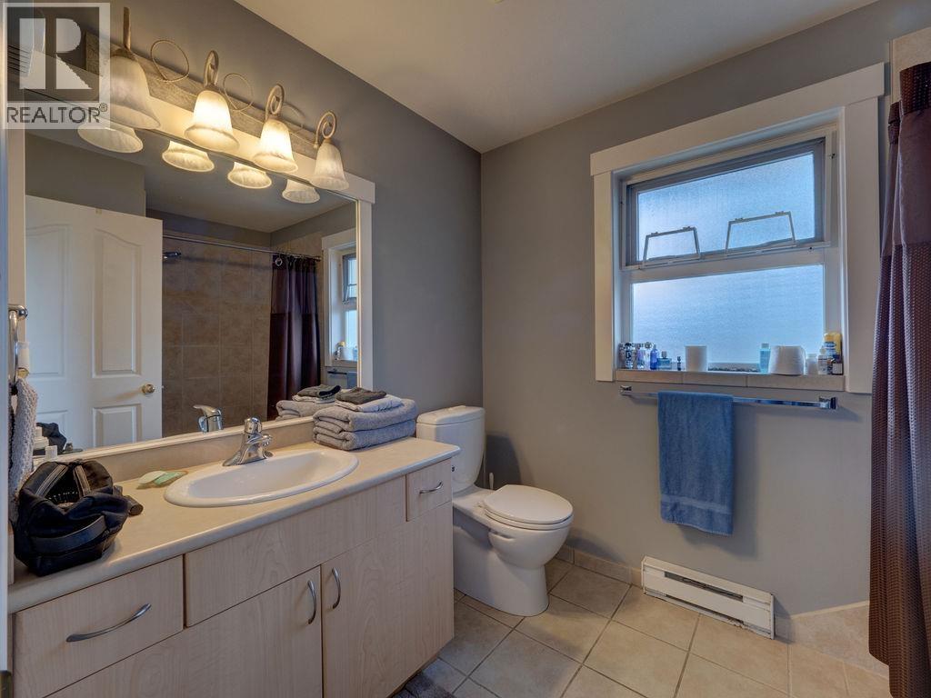 5641 Nickerson Road, Sechelt, British Columbia  V7Z 0M6 - Photo 16 - R3096964