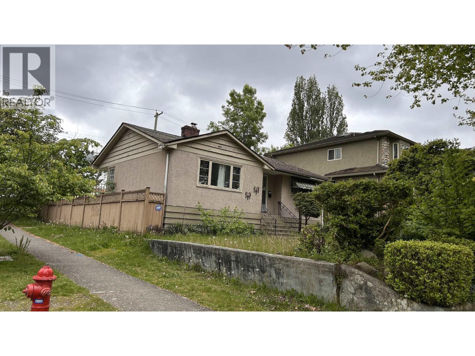 2306 Rupert Street, Vancouver, British Columbia  V5M 3T1 - Photo 1 - R3096973