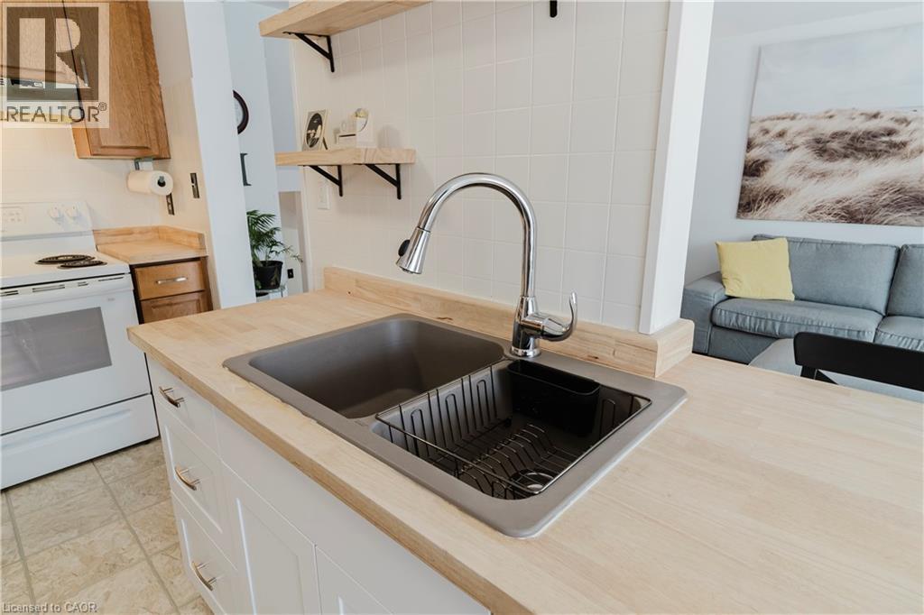 54 Green Valley Drive Unit# 23, Kitchener, Ontario  N2P 1Z9 - Photo 11 - 40809094