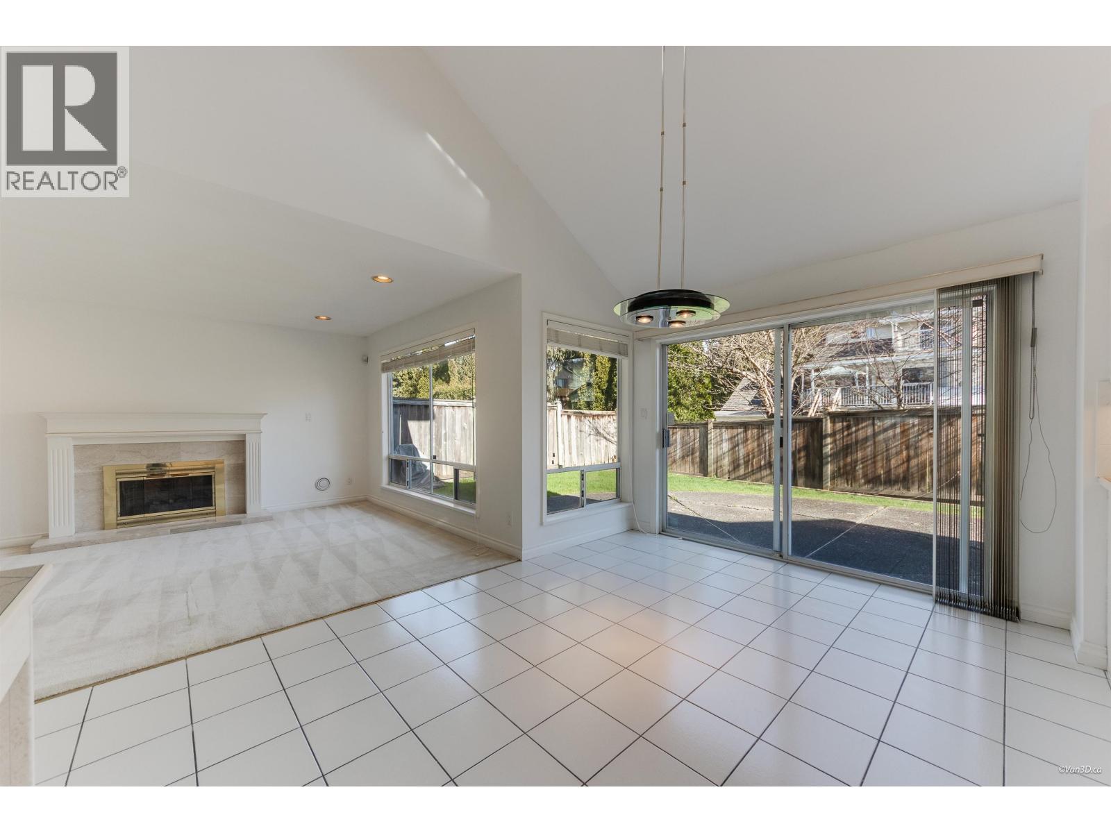 6300 Bouchard Court, Richmond, British Columbia  V7C 5H4 - Photo 7 - R3096869