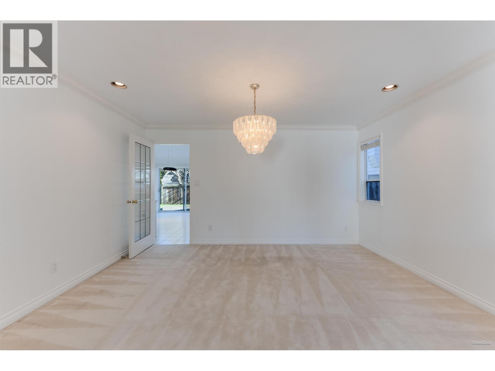 6300 Bouchard Court, Richmond, British Columbia  V7C 5H4 - Photo 5 - R3096869