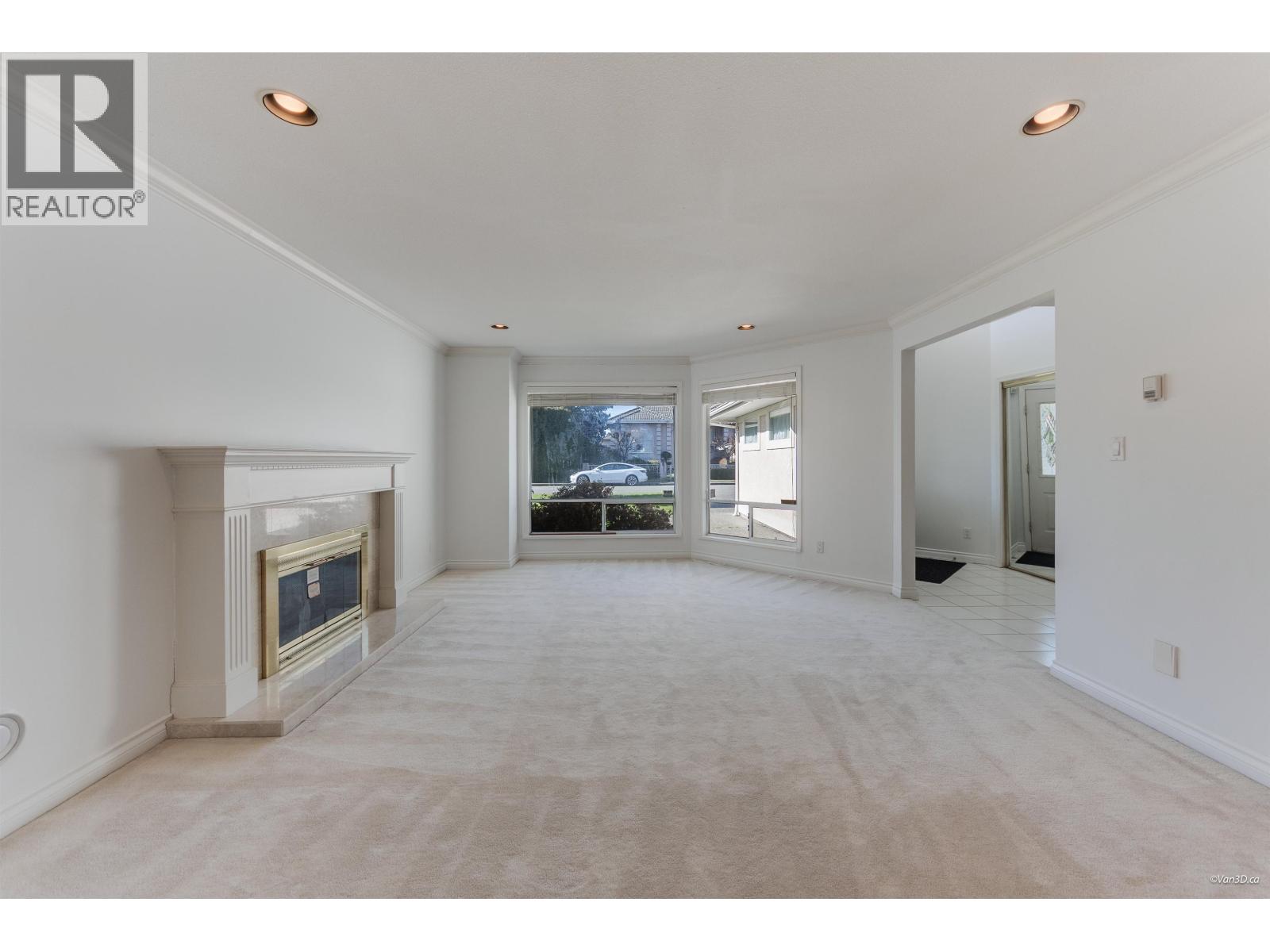 6300 Bouchard Court, Richmond, British Columbia  V7C 5H4 - Photo 3 - R3096869