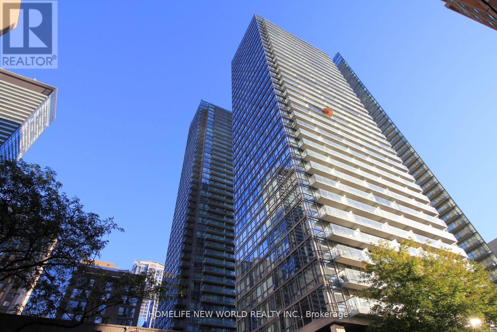 2009 - 37 GROSVENOR STREET, Toronto, Ontario
