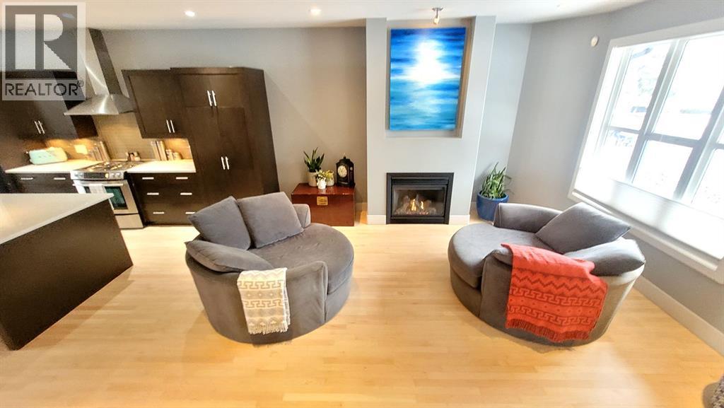 3043 28 Street Sw, Calgary, Alberta  T3E 2J4 - Photo 5 - A2289373