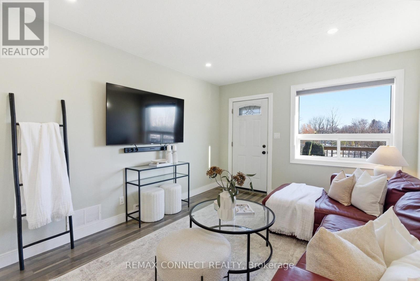 232 George Street, Oshawa, Ontario  L1H 2W5 - Photo 7 - E12855226