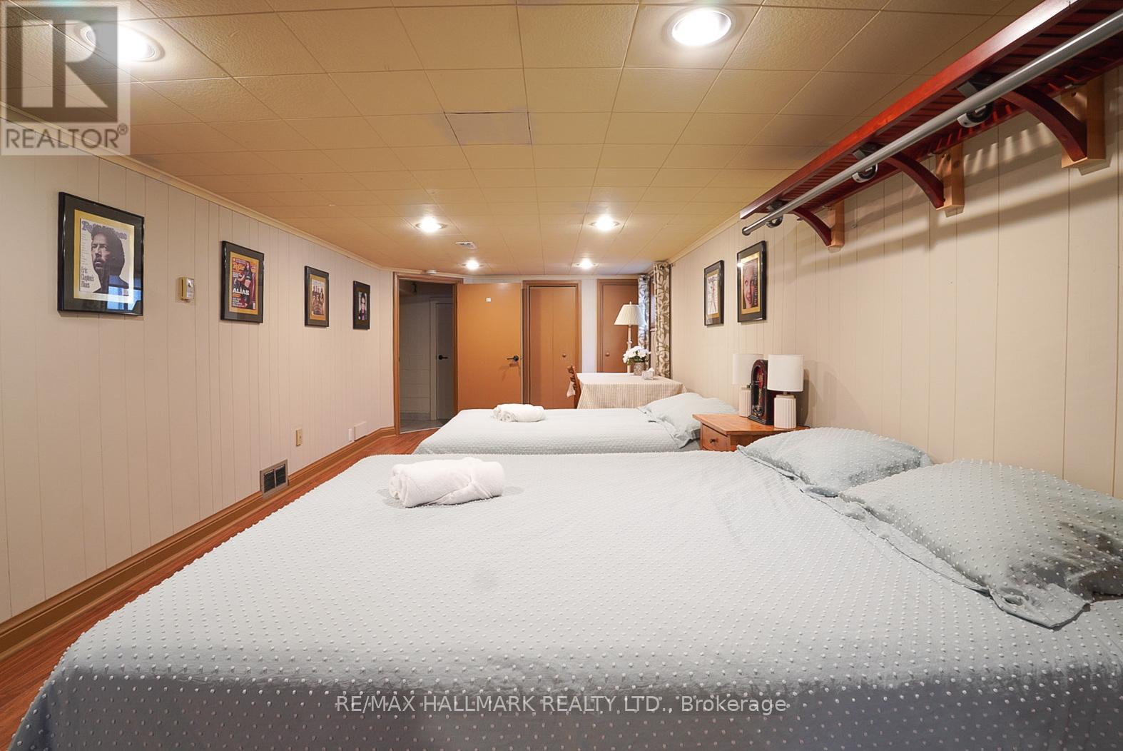 106 Phillip Avenue, Toronto (Birchcliffe-Cliffside), Ontario  M1N 3R4 - Photo 14 - E12855260