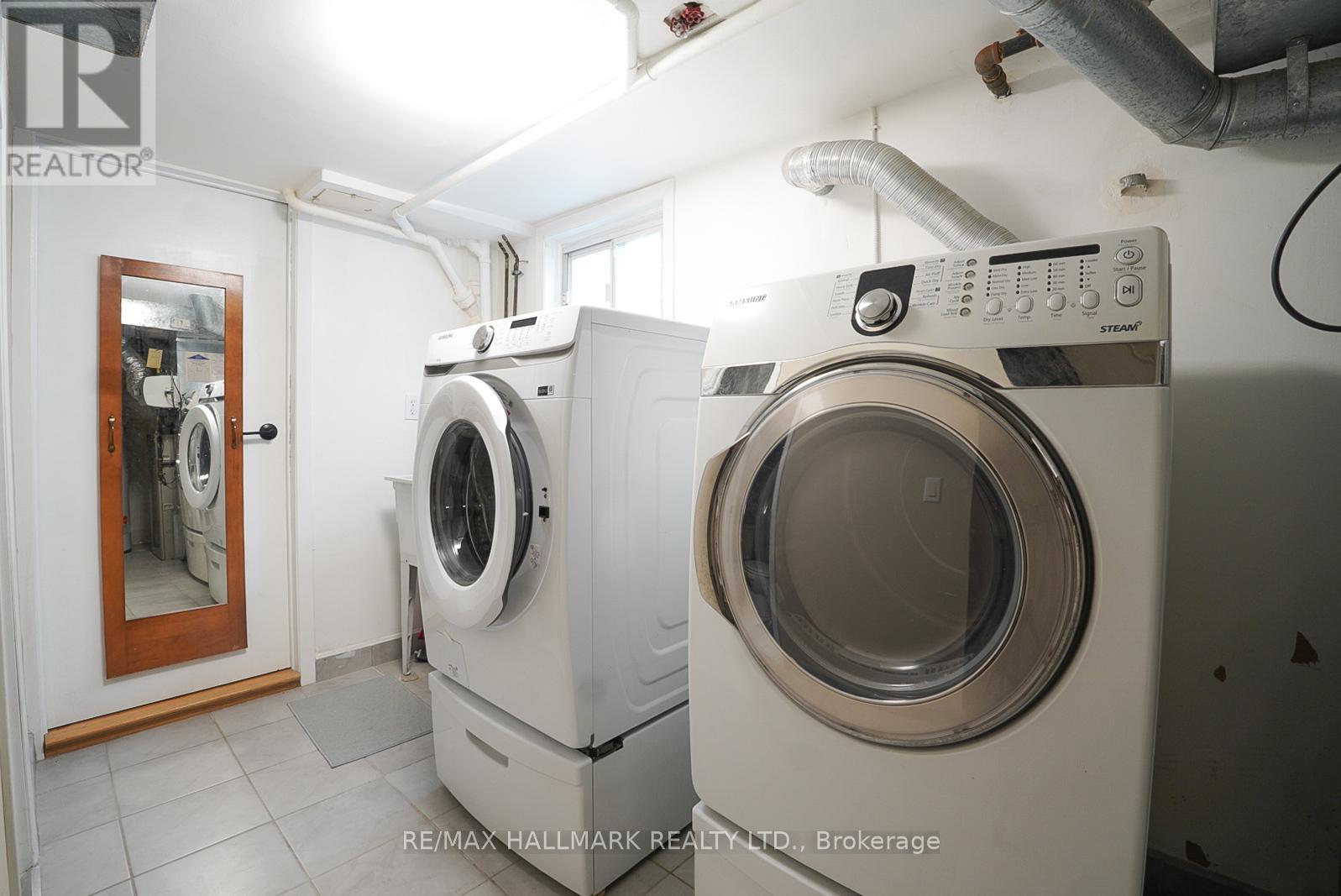 106 Phillip Avenue, Toronto (Birchcliffe-Cliffside), Ontario  M1N 3R4 - Photo 17 - E12855260