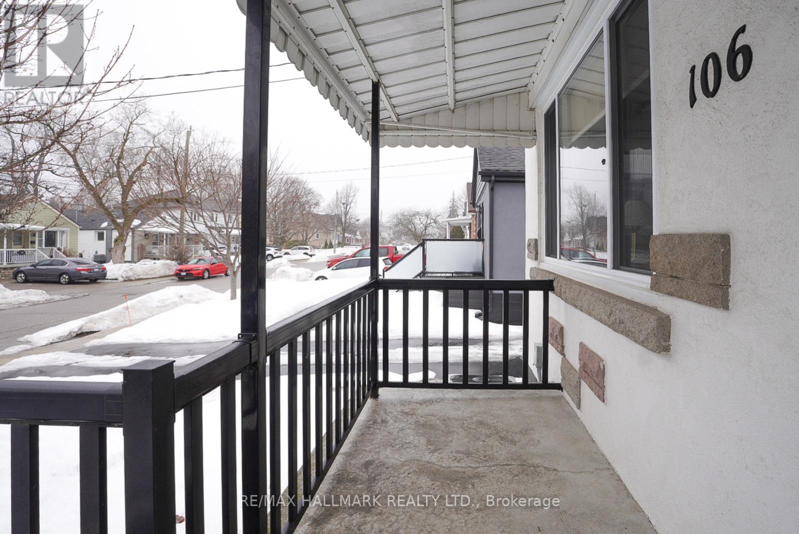 106 Phillip Avenue, Toronto (Birchcliffe-Cliffside), Ontario  M1N 3R4 - Photo 2 - E12855260
