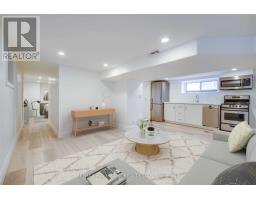 24 BARRINGTON AVENUE, Toronto, Ontario