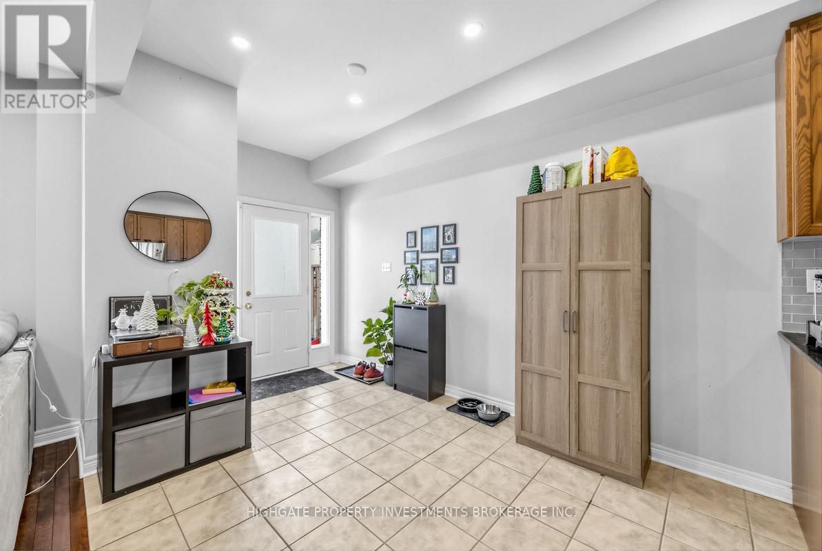 2571 Canadian Street, Pickering (Duffin Heights), Ontario  L1X 0C7 - Photo 14 - E12855302