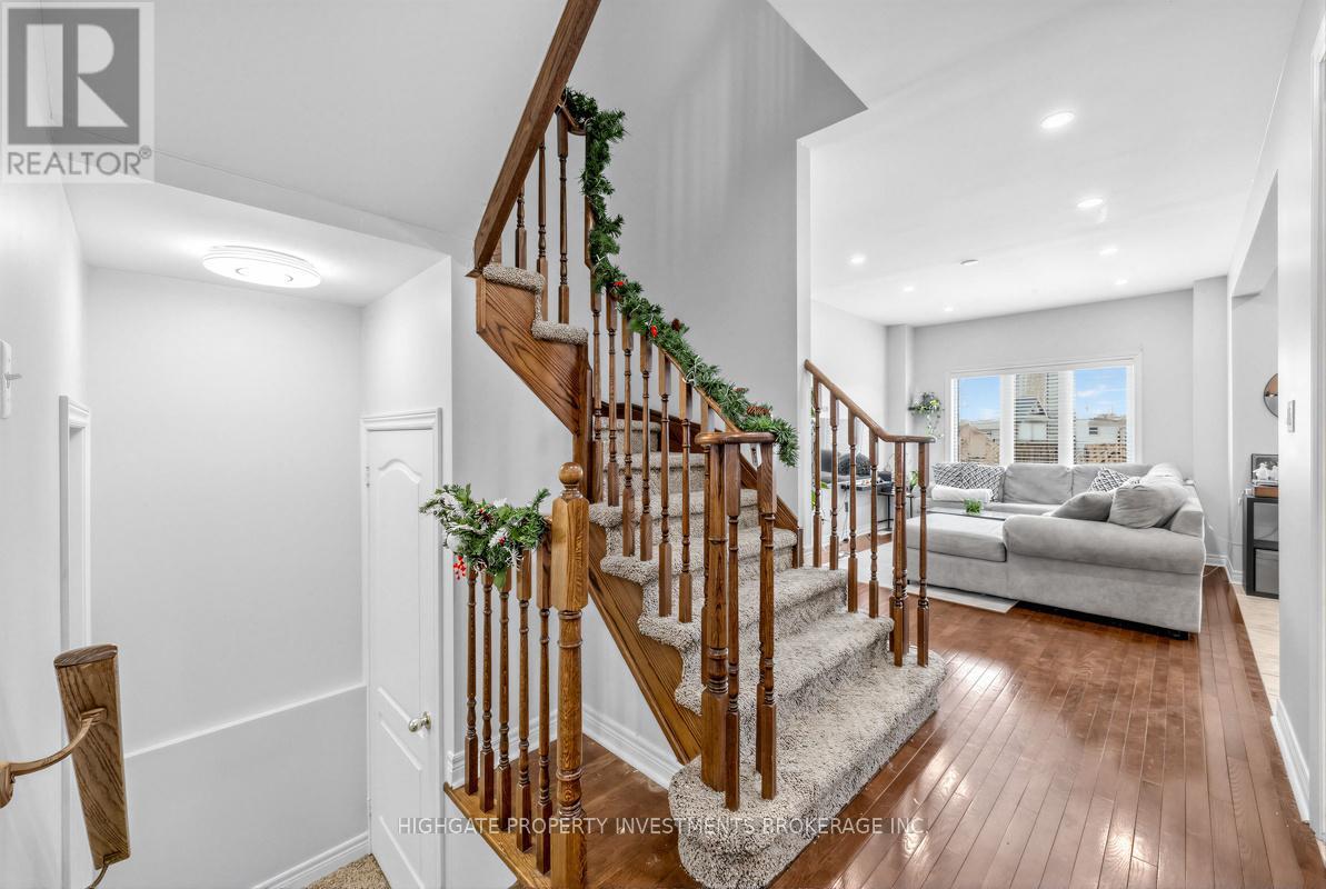 2571 Canadian Street, Pickering (Duffin Heights), Ontario  L1X 0C7 - Photo 15 - E12855302