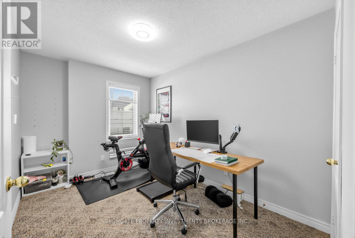 2571 Canadian Street, Pickering (Duffin Heights), Ontario  L1X 0C7 - Photo 17 - E12855302