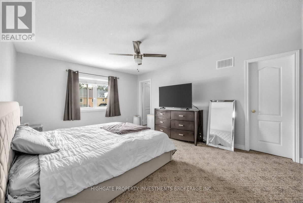 2571 Canadian Street, Pickering (Duffin Heights), Ontario  L1X 0C7 - Photo 22 - E12855302